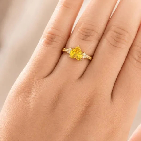 anel coração amarelo citrino feminino dourado