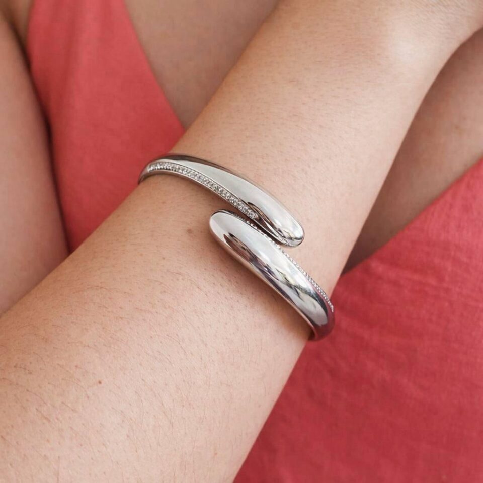 bracelete gota dupla cravejada feminino elegante
