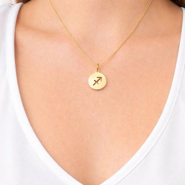 colar signo sagitario feminino minimalista elegante