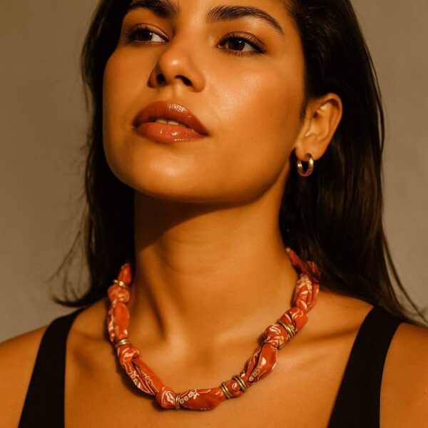 choker tecido laranja com nó feminina elegante